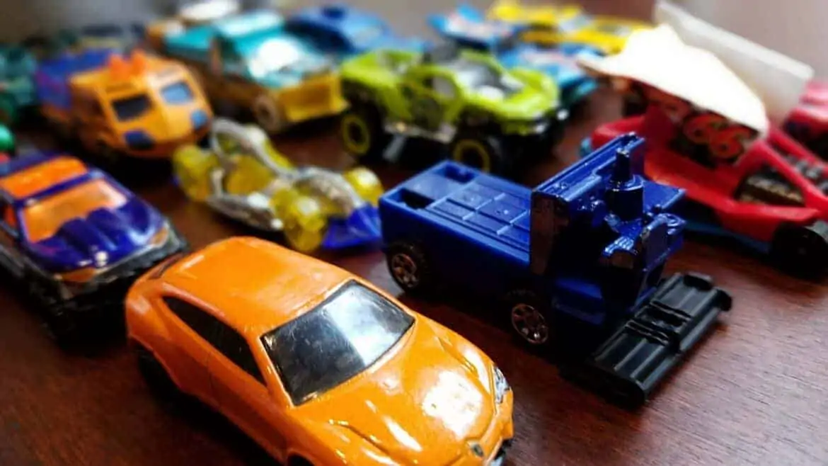 Titelseite -Spielparadies Verkauf cars